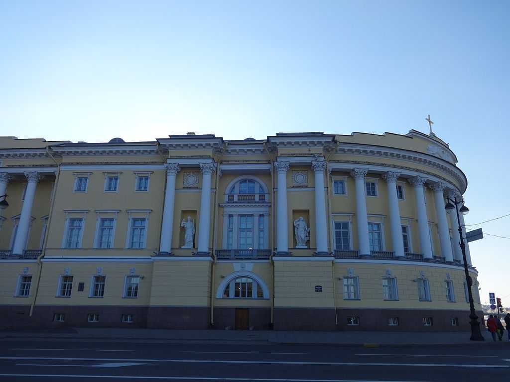 Дворцы и мазанки. Где в Петербурге заседал царский Сенат